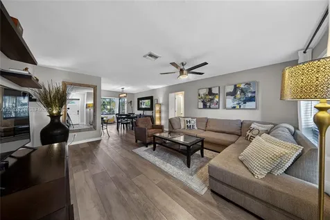 371 SE 3rd Street Pompano Beach FL 33060