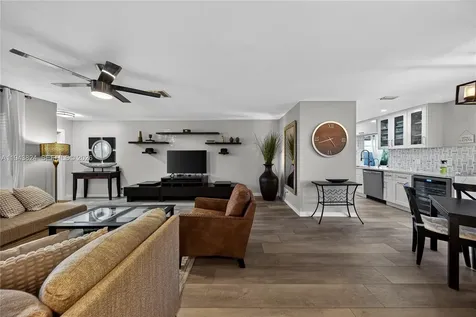 371 SE 3rd Street Pompano Beach FL 33060