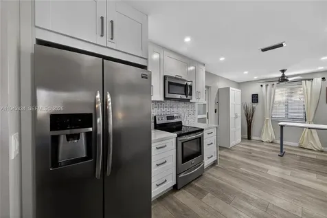 371 SE 3rd Street Pompano Beach FL 33060