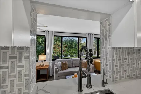371 SE 3rd Street Pompano Beach FL 33060
