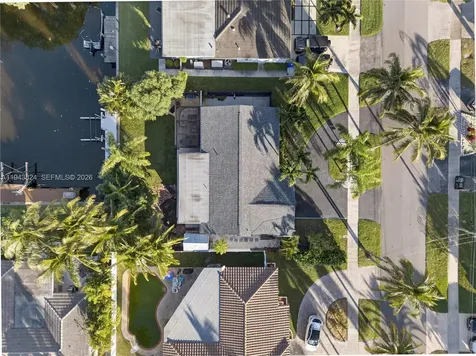 371 SE 3rd Street Pompano Beach FL 33060