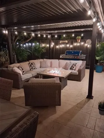 371 SE 3rd Street Pompano Beach FL 33060