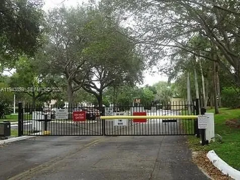10125 W Sunrise Boulevard Plantation FL 33322