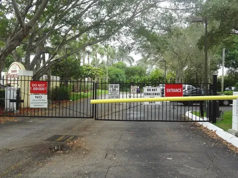 10125 W Sunrise Boulevard Plantation FL 33322