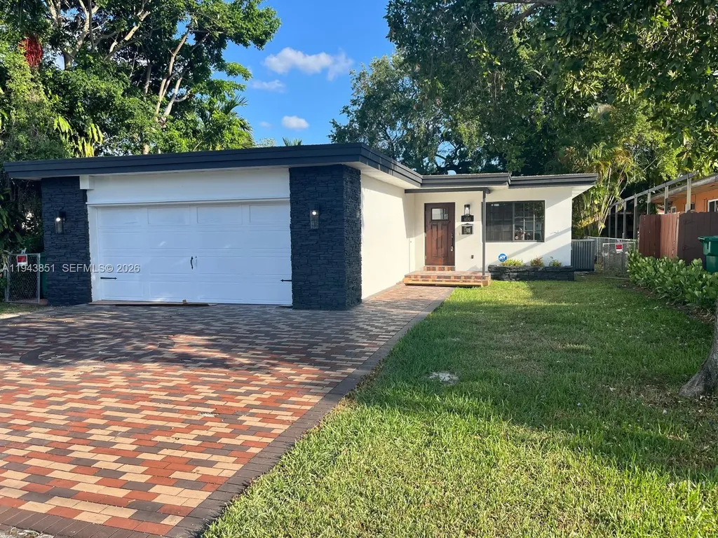 6330 SW 34th Street Miami FL 33155