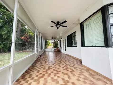 6330 SW 34th Street Miami FL 33155