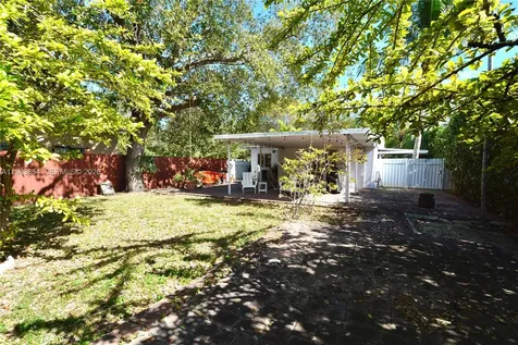 5210 NW 5th Avenue Miami FL 33127