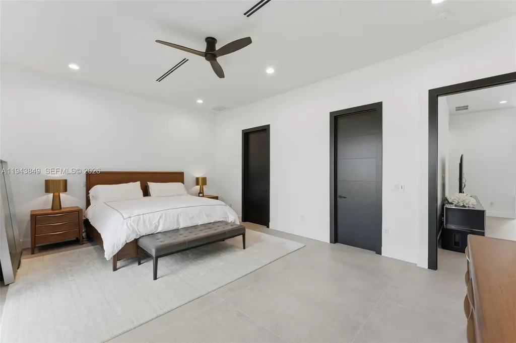 301 NE 27th Drive Fort Lauderdale FL 33334