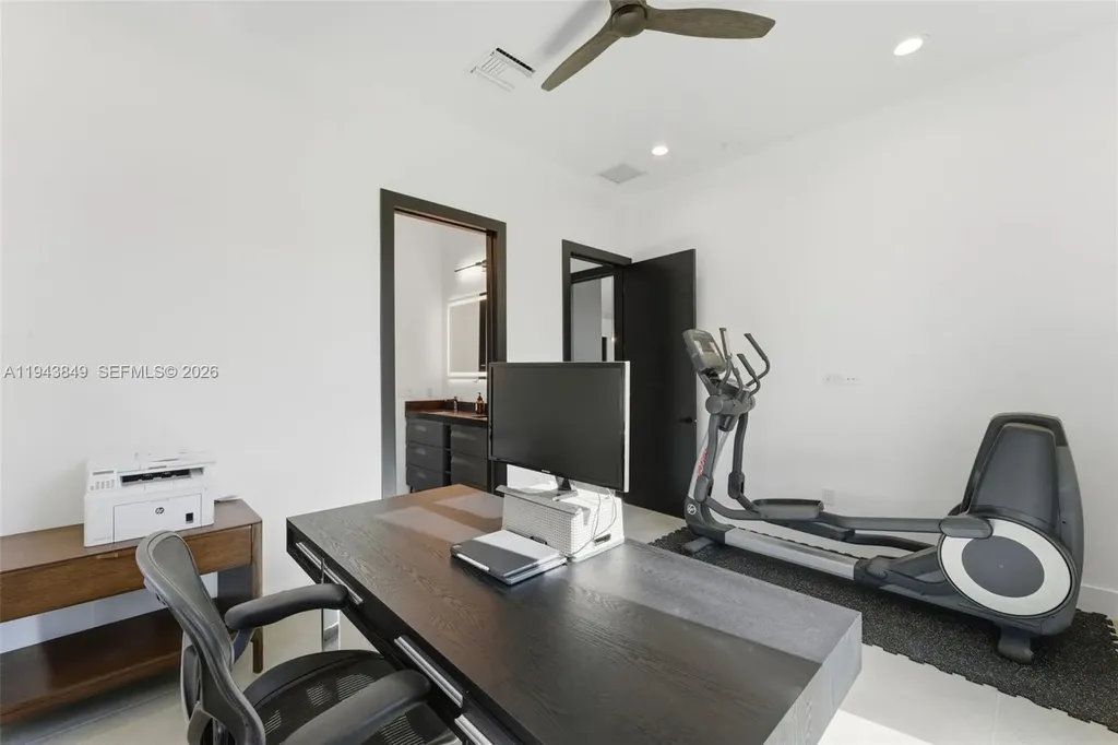 301 NE 27th Drive Fort Lauderdale FL 33334