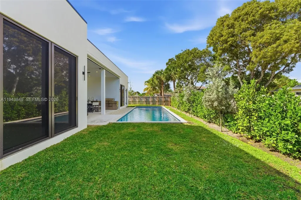 301 NE 27th Drive Fort Lauderdale FL 33334