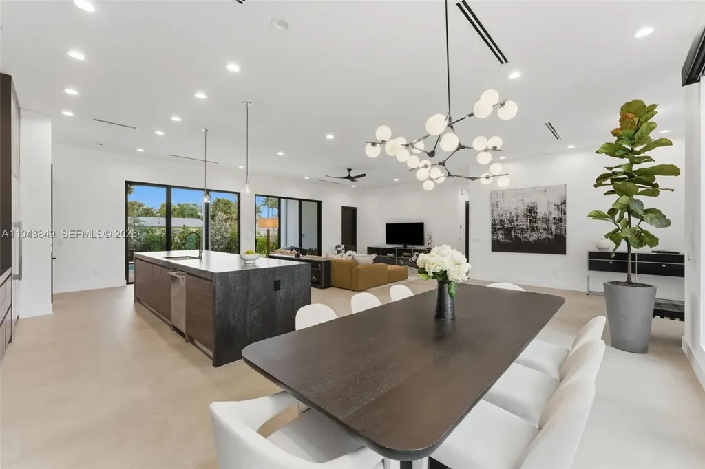 301 NE 27th Drive Fort Lauderdale FL 33334