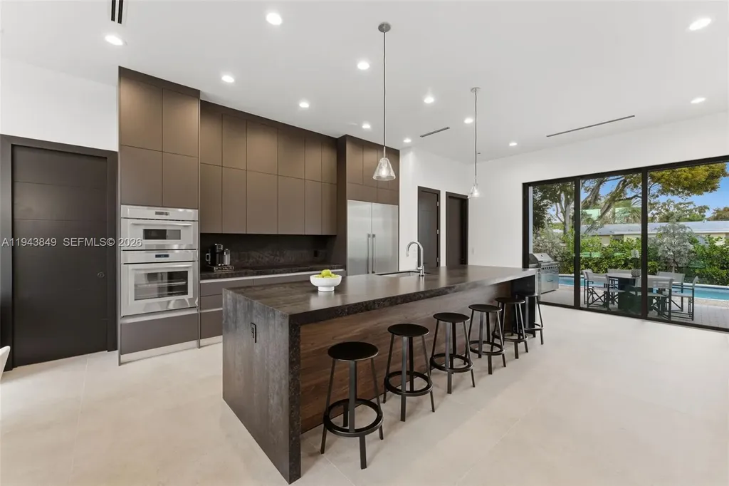 301 NE 27th Drive Fort Lauderdale FL 33334