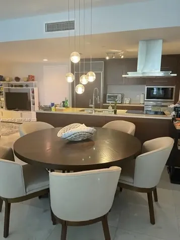 465 Brickell Avenue Miami FL 33131
