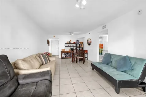 2475 NW 16th St Road Miami FL 33125