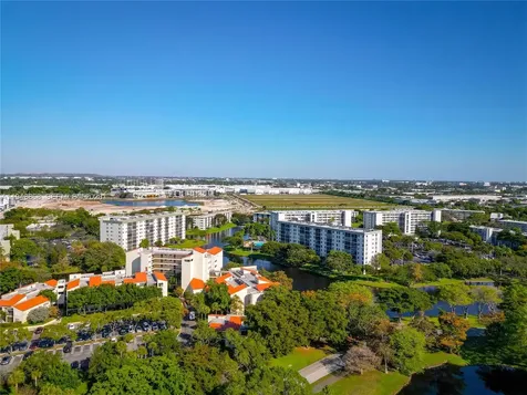 2302 S Cypress Bend Drive Pompano Beach FL 33069