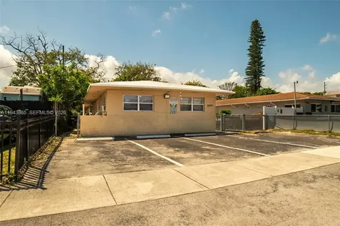 15940 NE 19th Court North Miami Beach FL 33162