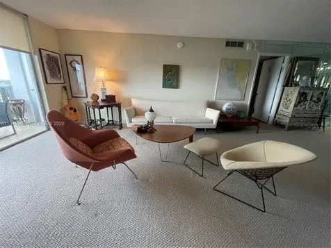 6039 Collins Avenue Miami Beach FL 33140