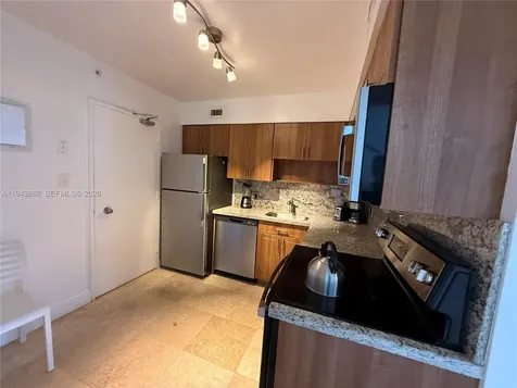 5101 Collins Avenue Miami Beach FL 33140