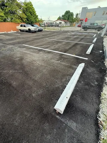 3521 E 4th Avenue Hialeah FL 33013