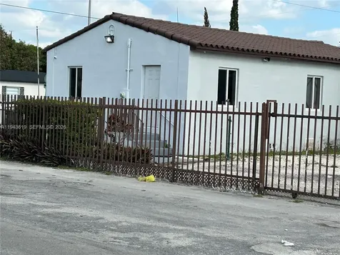 3521 E 4th Avenue Hialeah FL 33013