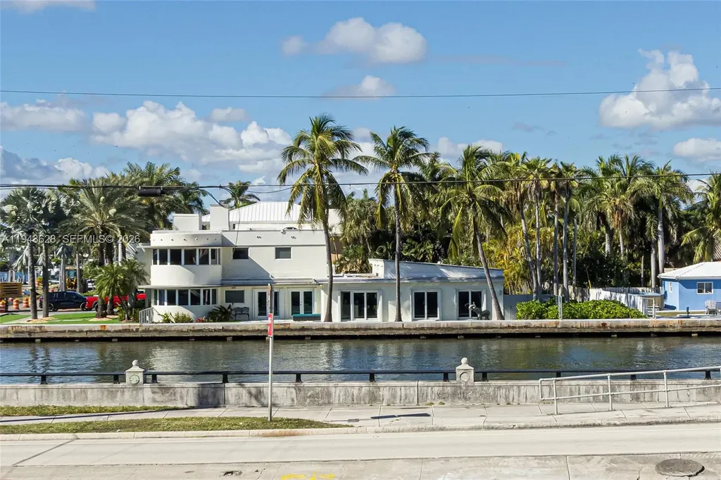 211 S Ocean Drive Hollywood FL 33019