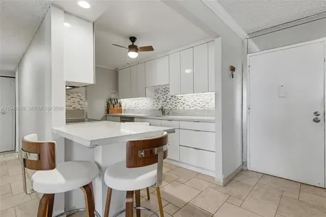 211 S Ocean Drive Hollywood FL 33019