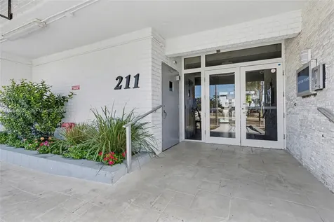 211 S Ocean Drive Hollywood FL 33019