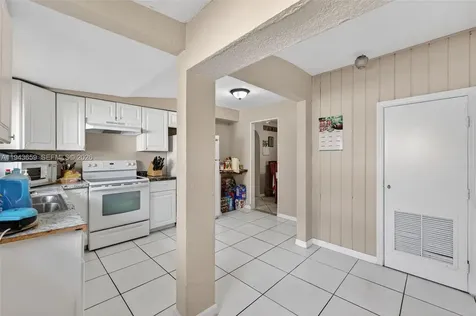 890 NW 35th Avenue Lauderhill FL 33311