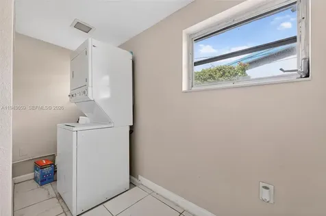 890 NW 35th Avenue Lauderhill FL 33311