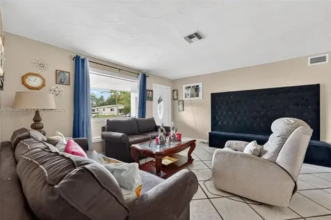 890 NW 35th Avenue Lauderhill FL 33311