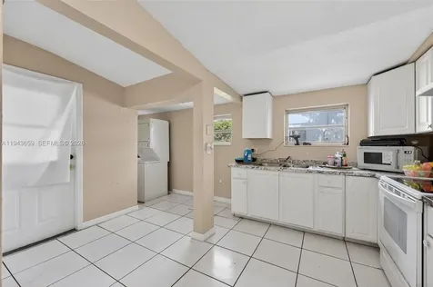 890 NW 35th Avenue Lauderhill FL 33311