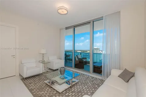 200 Biscayne Boulevard Way Miami FL 33131