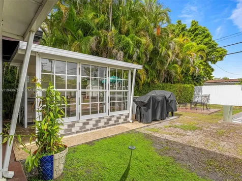 11415 SW 56th Street Miami FL 33165
