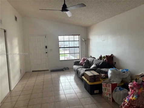 2741 W 74th Street Hialeah FL 33016