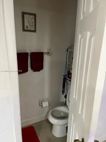 4211 W 10th Lane Hialeah FL 33012
