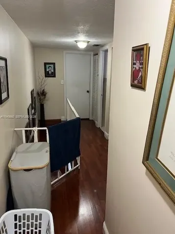 4211 W 10th Lane Hialeah FL 33012
