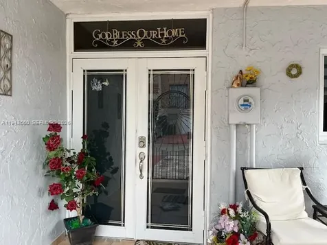 4211 W 10th Lane Hialeah FL 33012
