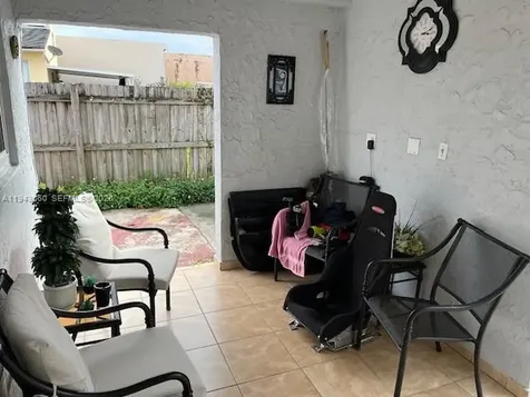 4211 W 10th Lane Hialeah FL 33012
