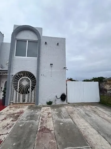 4211 W 10th Lane Hialeah FL 33012