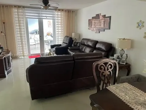 4211 W 10th Lane Hialeah FL 33012