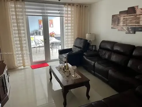 4211 W 10th Lane Hialeah FL 33012