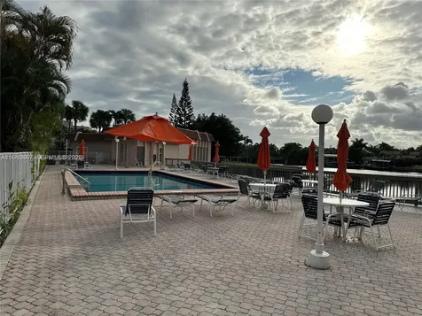 2001 Atlantic Shores Blvd 2001 Atlantic Shores Boulevard Hallandale Beach FL 33009