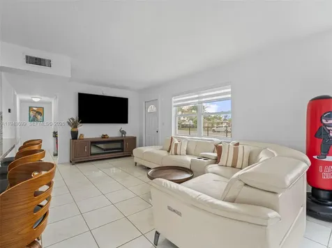 11401 SW 56th Street Miami FL 33165