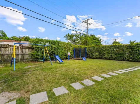 11401 SW 56th Street Miami FL 33165