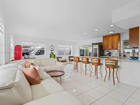 11401 SW 56th Street Miami FL 33165