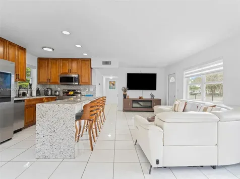 11401 SW 56th Street Miami FL 33165