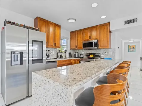 11401 SW 56th Street Miami FL 33165