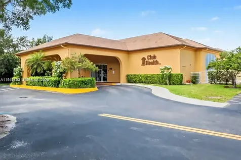 251 SW 132nd Way Pembroke Pines FL 33027
