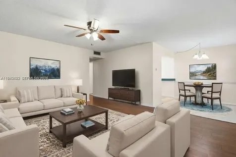 251 SW 132nd Way Pembroke Pines FL 33027