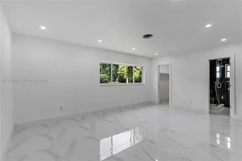 12525 SW 68th Court Pinecrest FL 33156